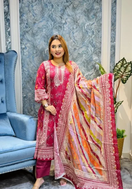 BEST QUALITY THREEE PIECE.BEAUTIFUL SALWAR KAMEEZ.